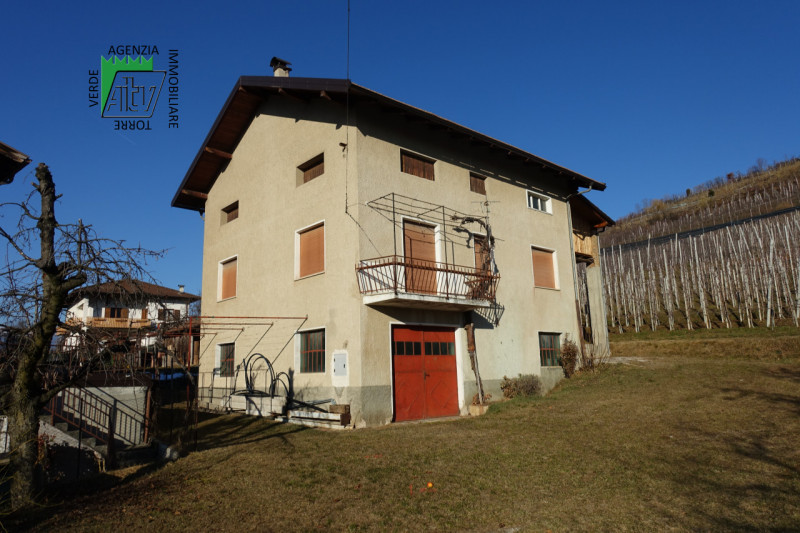 Villa in vendita a Predaia, 5 locali, zona Località: Segno, prezzo € 260.000 | PortaleAgenzieImmobiliari.it