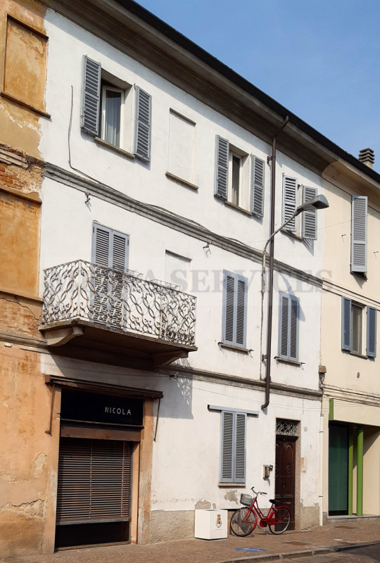Villa a Schiera in vendita a Sannazzaro de' Burgondi, 5 locali, zona Località: Sannazzaro Dè Burgondi - Centro, prezzo € 70.000 | PortaleAgenzieImmobiliari.it