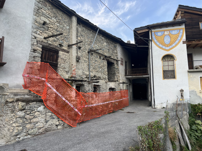 Rustico / Casale in vendita a Gignod, 9999 locali, prezzo € 50.000 | CambioCasa.it