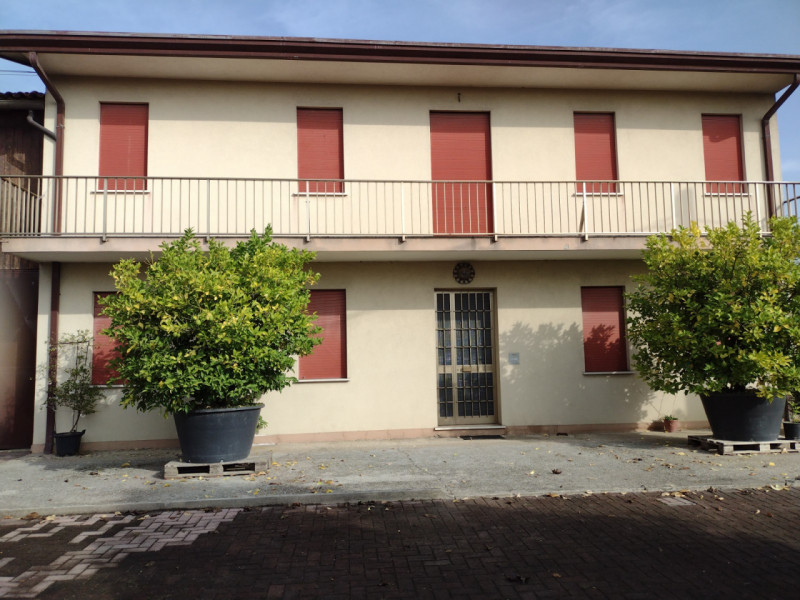 Villa in vendita a San Giorgio delle Pertiche - Zona: San Giorgio delle Pertiche