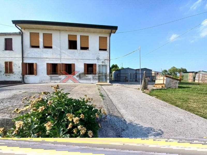 Villa a Schiera in vendita a Cavarzere, 3 locali, zona anova, prezzo € 50.000 | PortaleAgenzieImmobiliari.it