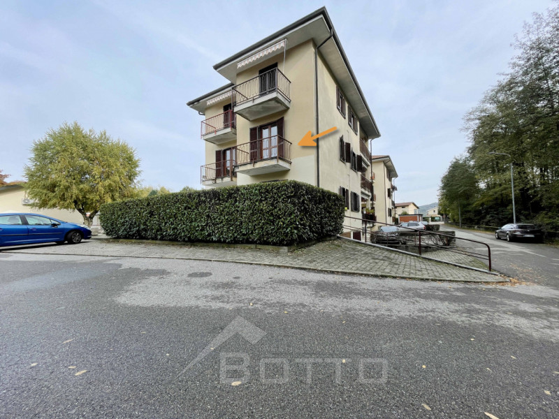 Appartamento in vendita a San Maurizio d'Opaglio, 4 locali, prezzo € 150.000 | PortaleAgenzieImmobiliari.it