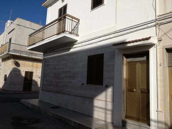 Villa in vendita a Ostuni, 3 locali, prezzo € 120.000 | CambioCasa.it