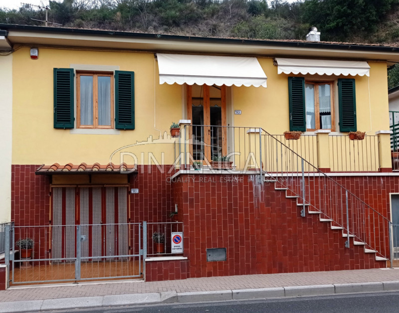 Villa in vendita a Capraia e Limite, 4 locali, zona aia Fiorentina, prezzo € 250.000 | PortaleAgenzieImmobiliari.it