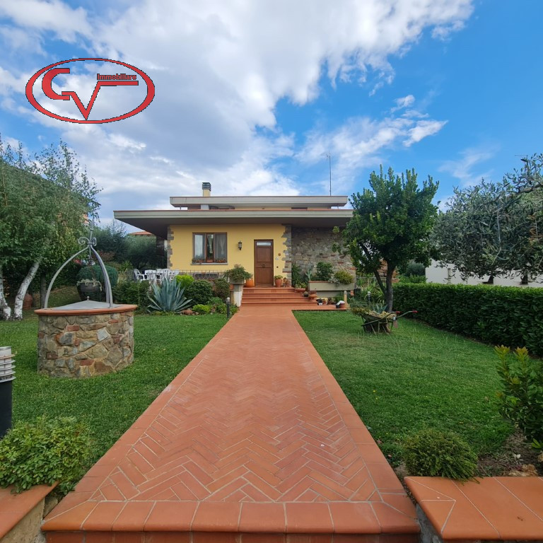 Villa in vendita a Loro Ciuffenna, 9 locali, zona Giustino Valdarno, prezzo € 750.000 | PortaleAgenzieImmobiliari.it