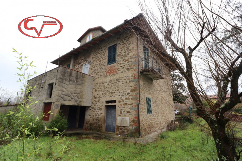 Villa in vendita a Bucine, 7 locali, zona a, prezzo € 320.000 | PortaleAgenzieImmobiliari.it