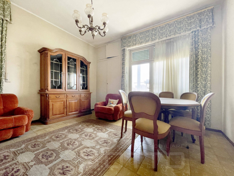 Appartamento in vendita a Borgomanero, 4 locali, zona Località: Borgomanero, prezzo € 49.000 | PortaleAgenzieImmobiliari.it
