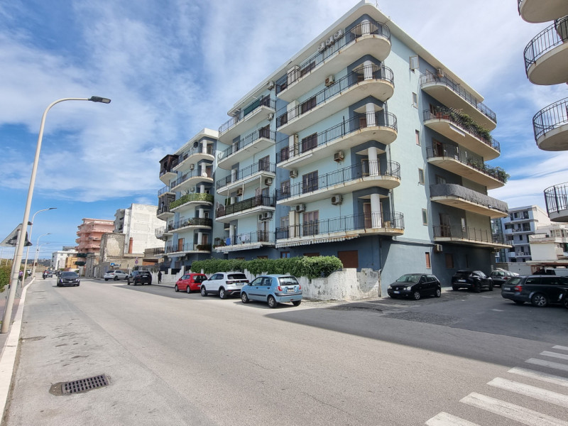 Appartamento in vendita a Milazzo, 5 locali, prezzo € 180.000 | PortaleAgenzieImmobiliari.it
