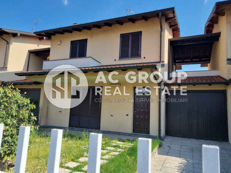 Villa a Schiera in vendita a Turate, 4 locali, zona ina Fagnana, prezzo € 320.000 | PortaleAgenzieImmobiliari.it