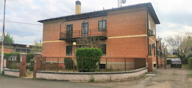 Ufficio / Studio in vendita a San Lazzaro di Savena - Zona: San Lazzaro Centro