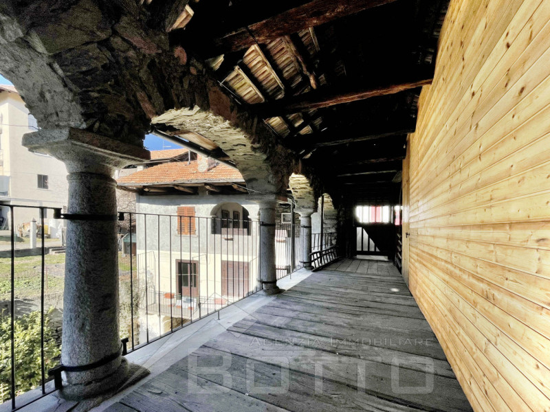 Villa a Schiera in vendita a Madonna del Sasso - Zona: Centonara