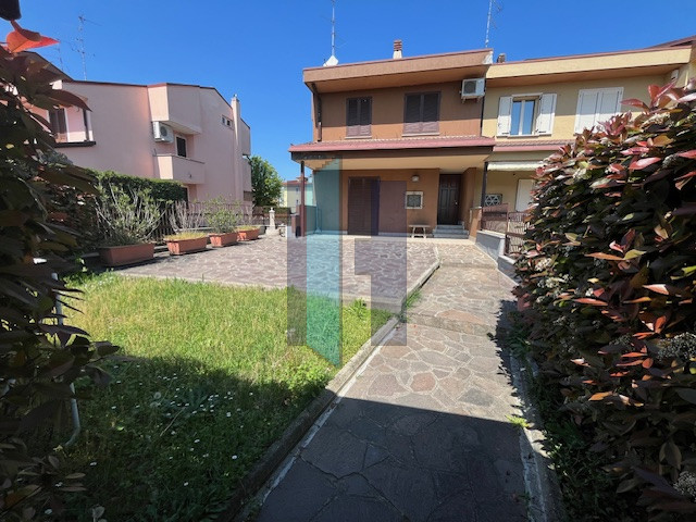 Villa a Schiera in vendita a Sant'Angelo Lodigiano - Zona: Sant'Angelo Lodigiano