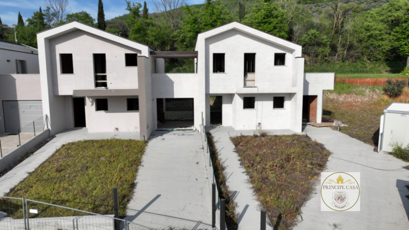 Villa Bifamiliare in vendita a Baone, 4 locali, zona Località: Baone - Centro, prezzo € 350.000 | PortaleAgenzieImmobiliari.it