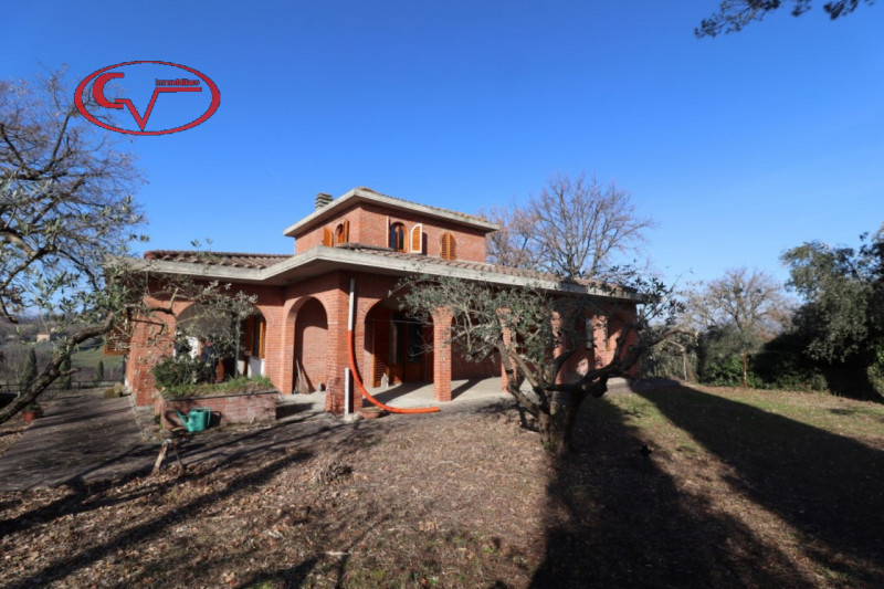 Villa in vendita a Bucine, 7 locali, prezzo € 350.000 | PortaleAgenzieImmobiliari.it