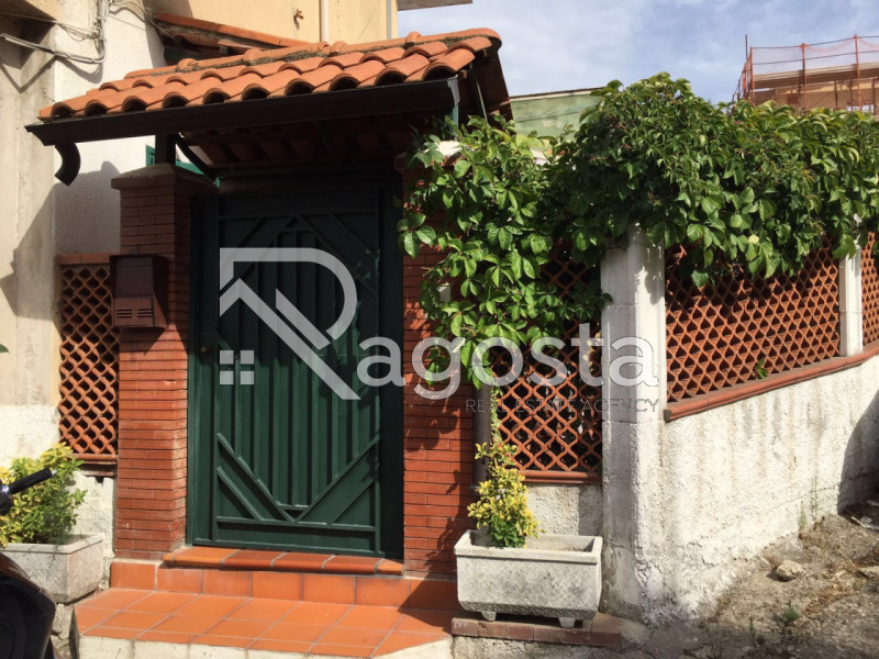 Appartamento in vendita a Agropoli, 3 locali, zona Località: Agropoli, prezzo € 250.000 | CambioCasa.it