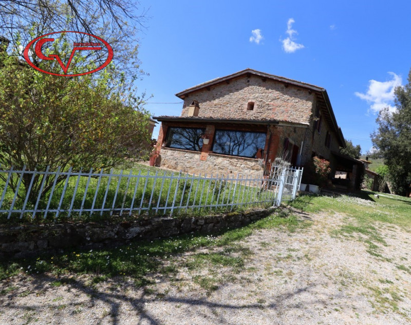 Villa in vendita a Bucine, 8 locali, prezzo € 760.000 | PortaleAgenzieImmobiliari.it