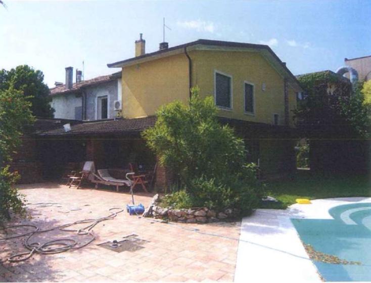 Villa a Schiera in Vendita a Bolzano Vicentino