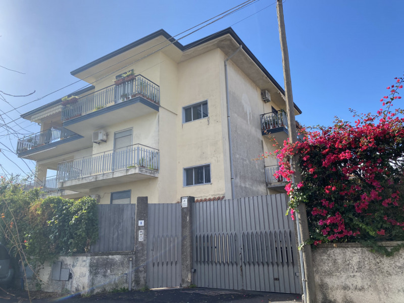 Appartamento in vendita a San Giovanni la Punta, 4 locali, zona Località: San Giovanni La Punta, prezzo € 124.000 | PortaleAgenzieImmobiliari.it