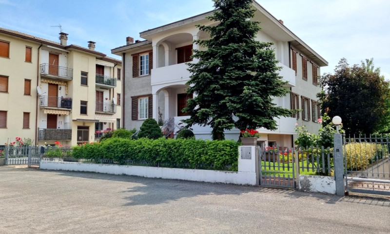 Villa in vendita a Alseno, 6 locali, zona Località: Alseno - Centro, prezzo € 395.000 | PortaleAgenzieImmobiliari.it
