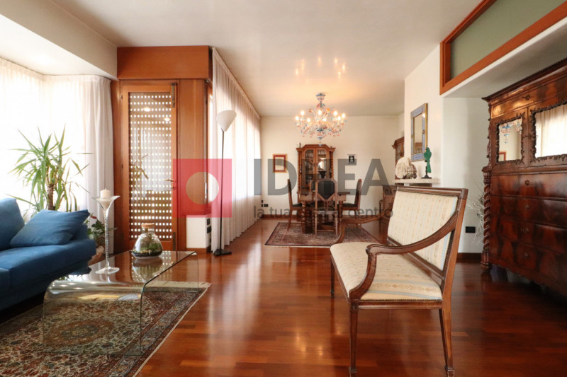 Villa in vendita a Preganziol, 7 locali, zona cada, prezzo € 550.000 | PortaleAgenzieImmobiliari.it