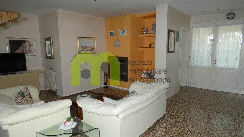 Villa Bifamiliare in vendita a Vedelago, 5 locali, zona olo, prezzo € 420.000 | PortaleAgenzieImmobiliari.it