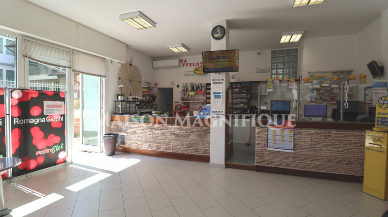 Immobile Commerciale in vendita a Comacchio, 9999 locali, zona Zona: Lido degli Estensi, prezzo € 105.000 | CambioCasa.it