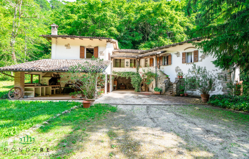 Villa in vendita a Marzabotto, 4 locali, zona di Reno, prezzo € 390.000 | PortaleAgenzieImmobiliari.it