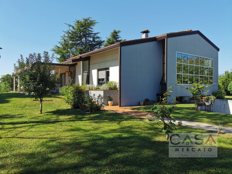 Villa in vendita a Cordenons - Zona: Cordenons