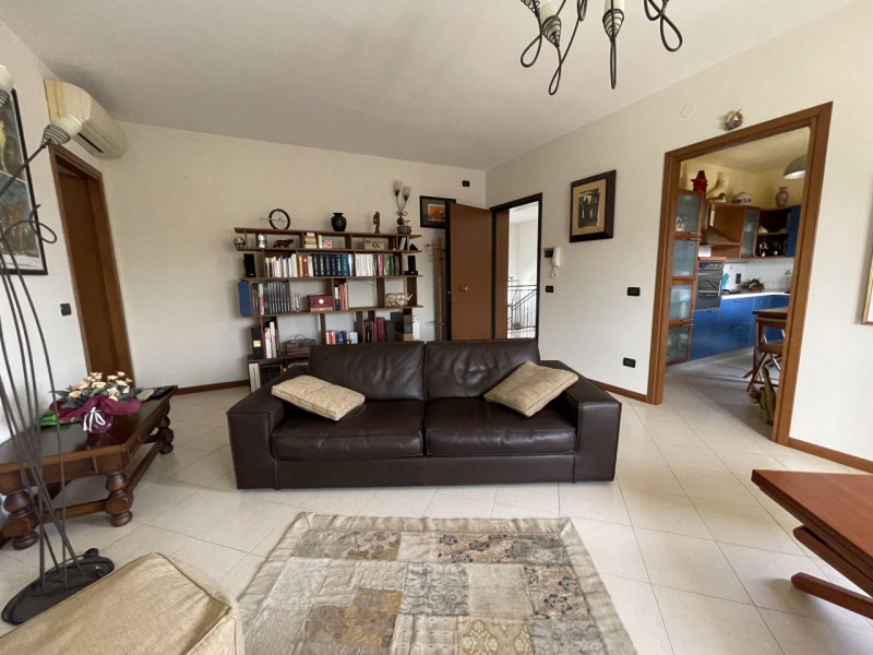 Appartamento in vendita a Motteggiana, 4 locali, prezzo € 92.000 | PortaleAgenzieImmobiliari.it