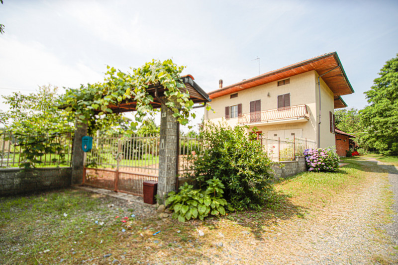 Villa in vendita a Barbania, 6 locali, zona hi, prezzo € 169.000 | PortaleAgenzieImmobiliari.it