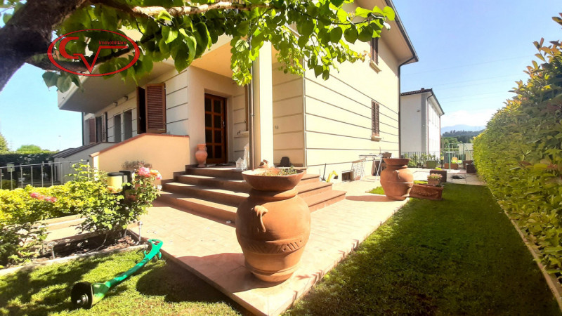 Villa a Schiera in vendita a Montevarchi, 4 locali, zona ina, prezzo € 290.000 | PortaleAgenzieImmobiliari.it