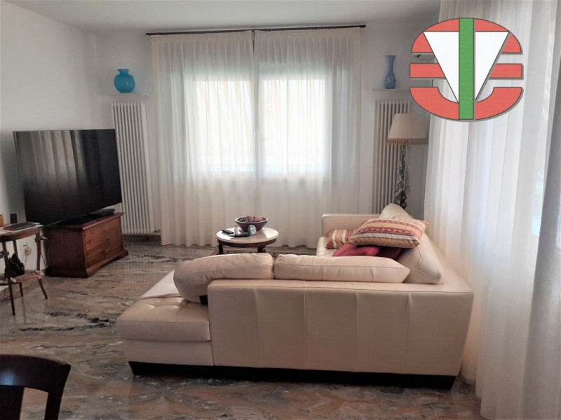 Villa in vendita a Spinea, 5 locali, prezzo € 420.000 | PortaleAgenzieImmobiliari.it
