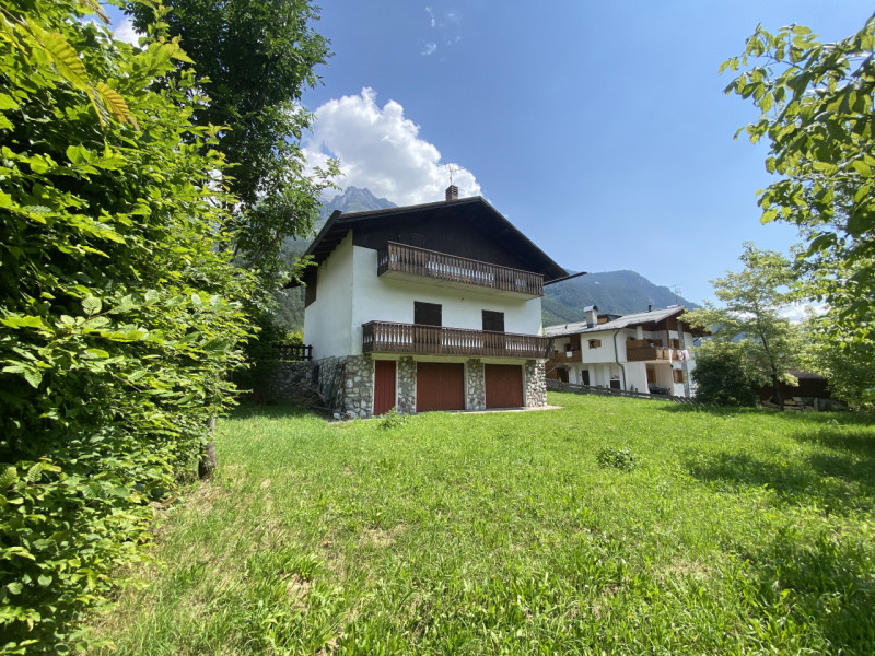 Villa in vendita a Auronzo di Cadore, 5 locali, zona nto, prezzo € 420.000 | PortaleAgenzieImmobiliari.it
