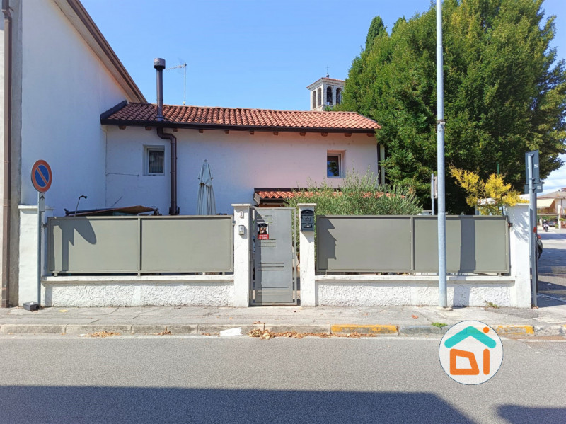 Villa Bifamiliare in vendita a San Canzian d'Isonzo, 3 locali, zona Località: San Canzian d'Isonzo - Centro, prezzo € 155.000 | PortaleAgenzieImmobiliari.it
