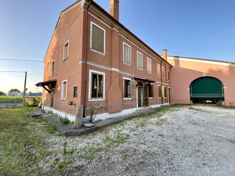 Villa a Schiera in vendita a Montagnana, 4 locali, zona Località: San Zeno, prezzo € 107.000 | PortaleAgenzieImmobiliari.it