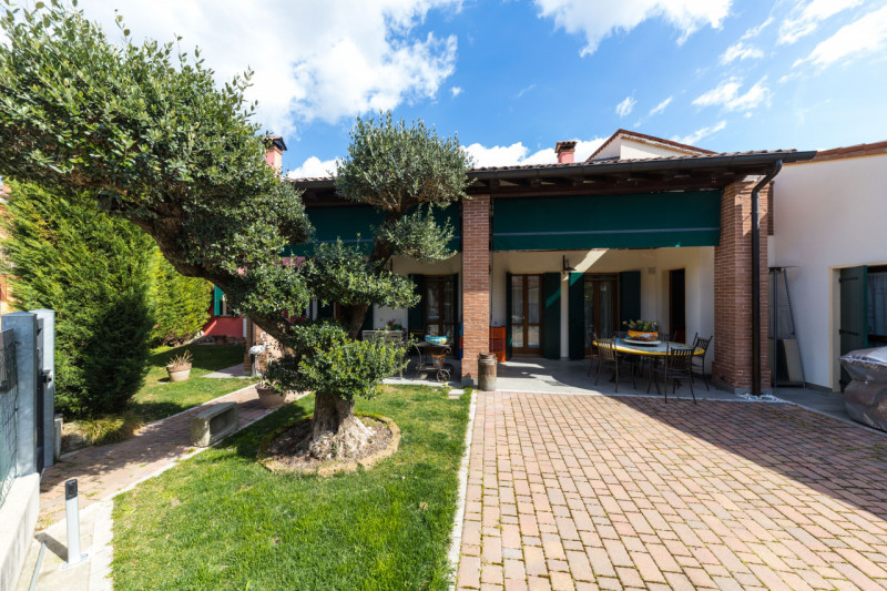 Villa in vendita a Baone, 1 locali, zona e San Giorgio, prezzo € 350.000 | PortaleAgenzieImmobiliari.it