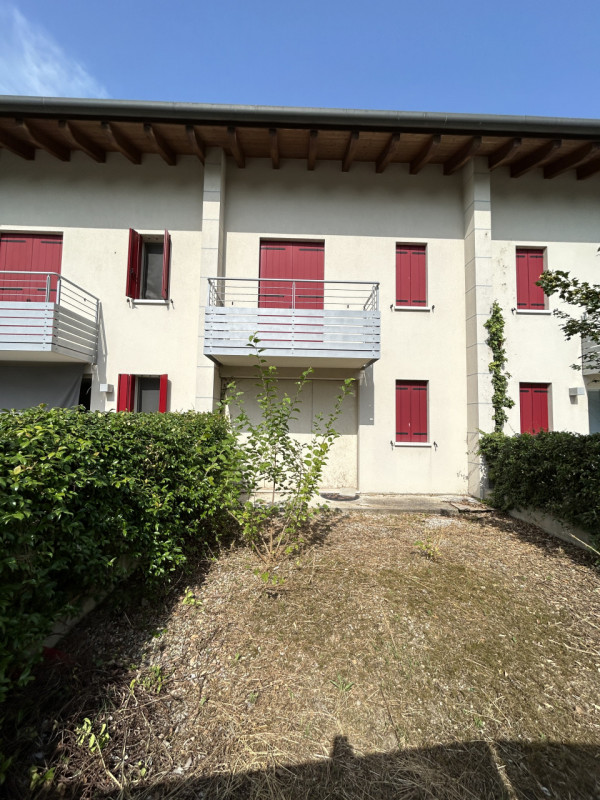 Villa a Schiera in vendita a Salzano, 6 locali, zona Località: Salzano - Centro, prezzo € 165.000 | PortaleAgenzieImmobiliari.it