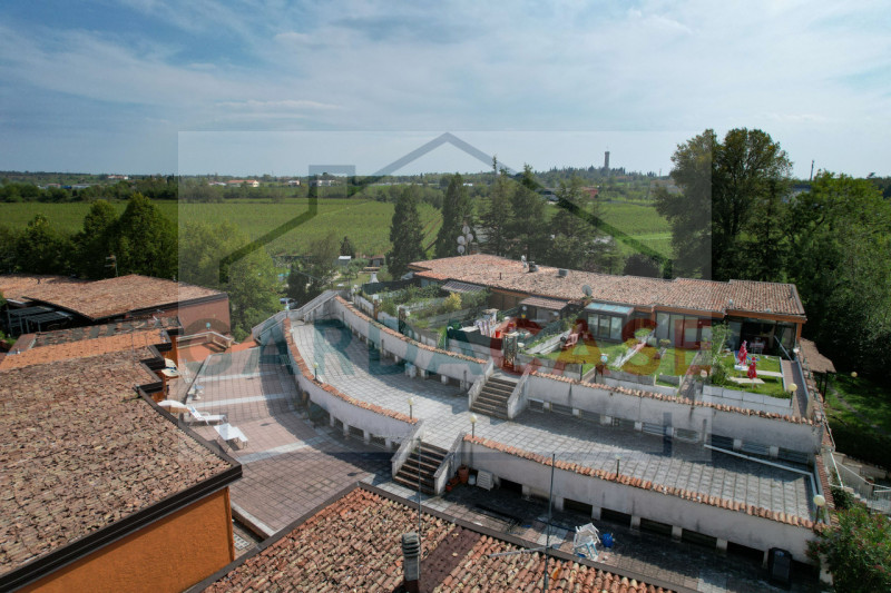 Appartamento in vendita a Desenzano del Garda, 3 locali, prezzo € 208.000 | PortaleAgenzieImmobiliari.it