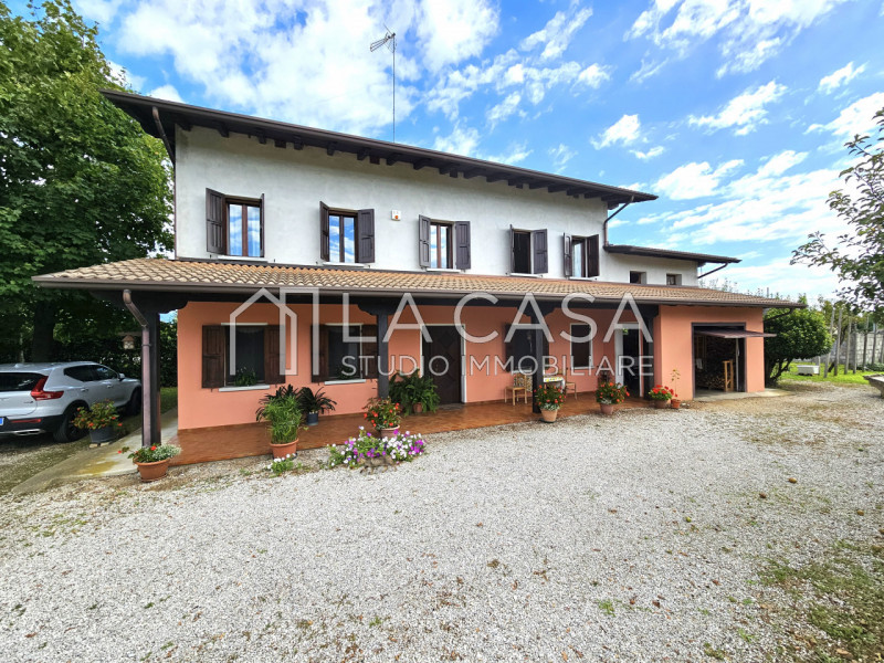Villa in vendita a Porcia, 8 locali, prezzo € 220.000 | PortaleAgenzieImmobiliari.it