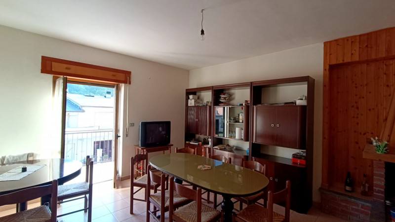 Appartamento in vendita a Civita d'Antino, 3 locali, zona dei Santi, prezzo € 39.000 | PortaleAgenzieImmobiliari.it