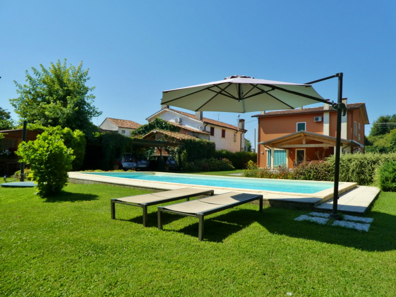 Villa in vendita a Torri di Quartesolo, 5 locali, zona la, prezzo € 395.000 | PortaleAgenzieImmobiliari.it