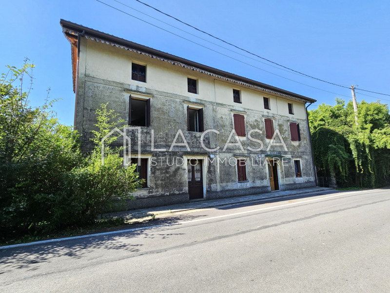 Villa Bifamiliare in vendita a San Martino al Tagliamento