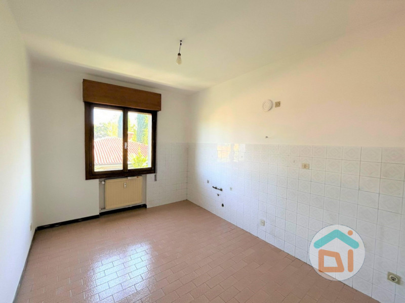 Appartamento in vendita a Gradisca d'Isonzo, 3 locali, zona Località: Gradisca d'Isonzo - Centro, prezzo € 65.000 | PortaleAgenzieImmobiliari.it
