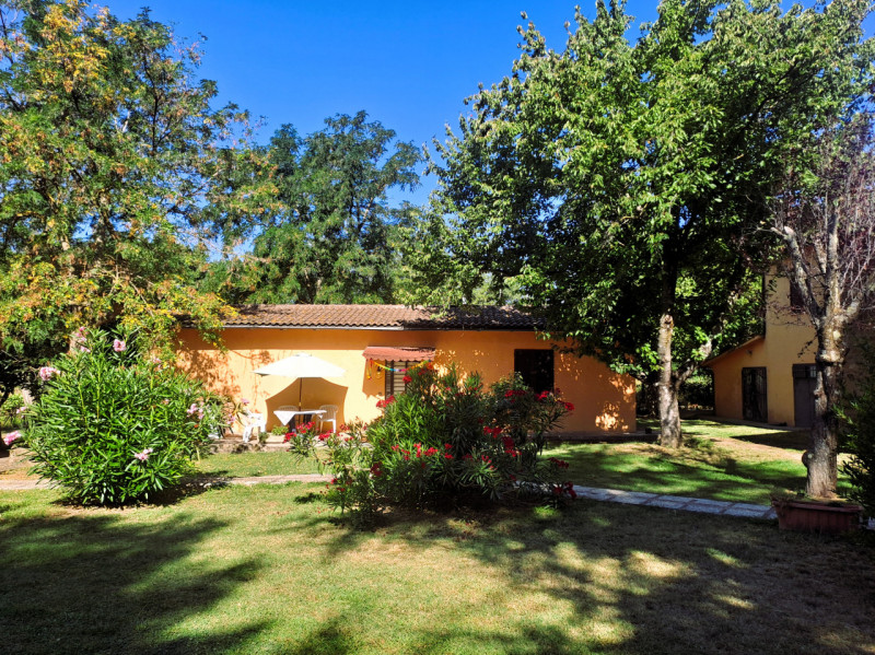 Villa in vendita a Tuoro sul Trasimeno, 4 locali, prezzo € 210.000 | PortaleAgenzieImmobiliari.it