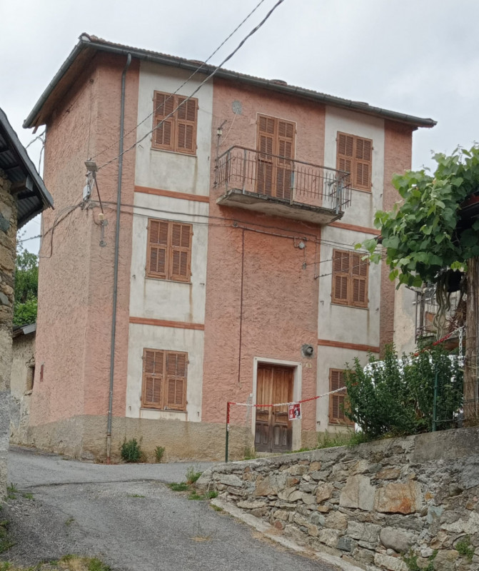 Villa a Schiera in vendita a Calizzano, 9999 locali, zona ia, prezzo € 22.000 | PortaleAgenzieImmobiliari.it