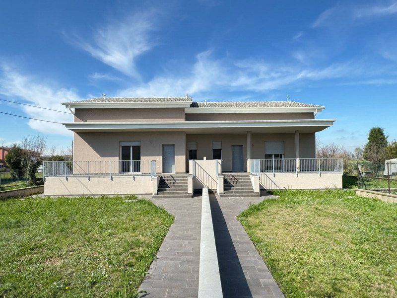 Villa in vendita a Calvisano, 4 locali, zona aga, prezzo € 270.000 | PortaleAgenzieImmobiliari.it