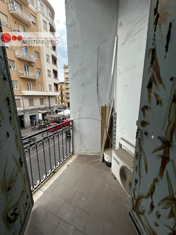 Appartamento in affitto a Napoli, 3 locali, zona Località: Vomero, prezzo € 1.200 | PortaleAgenzieImmobiliari.it
