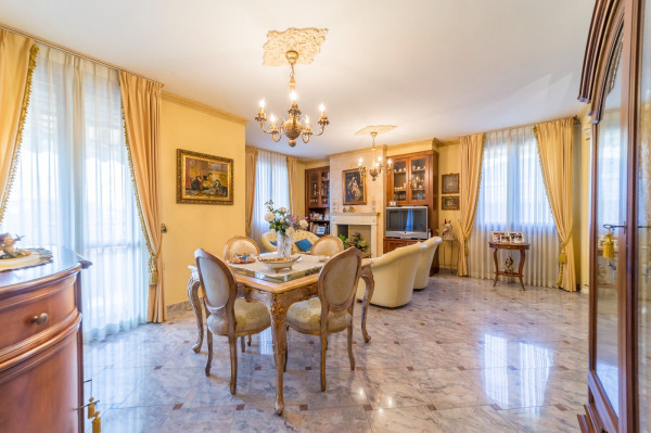 Villa in vendita a Cavriago, 9 locali, Trattative riservate | PortaleAgenzieImmobiliari.it