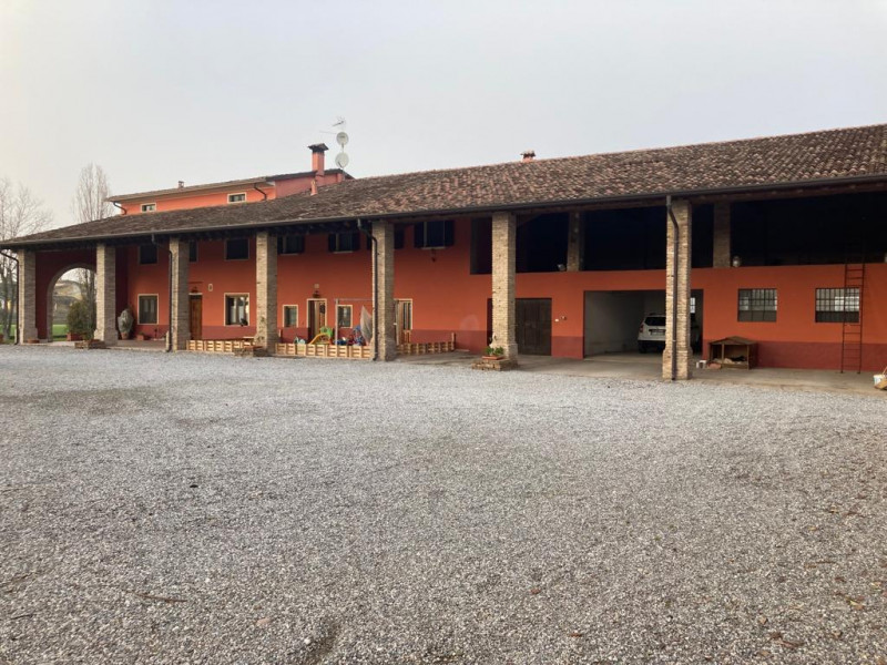 Villa in vendita a Calvisano, 5 locali, prezzo € 685.000 | PortaleAgenzieImmobiliari.it