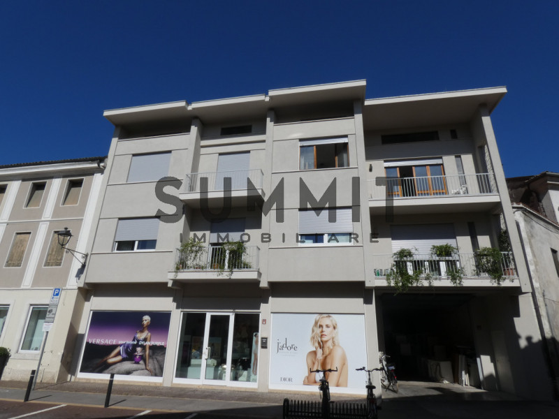 Appartamento in vendita a Malo, 5 locali, prezzo € 120.000 | PortaleAgenzieImmobiliari.it